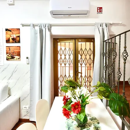 Apartament 8- Tourist House - Light House - Self Check-in