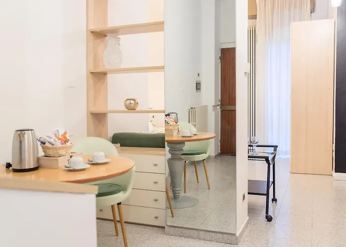 8- Tourist House - Light House - Self Check-in شقة بولونيا