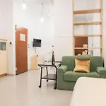 Διαμέρισμα 8- Tourist House - Light House - Self Check-in