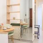 8- Tourist House - Light House - Self Check-in Διαμέρισμα Μπολόνια