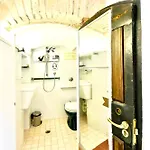 8- Tourist House - Light House - Self Check-in Bologna