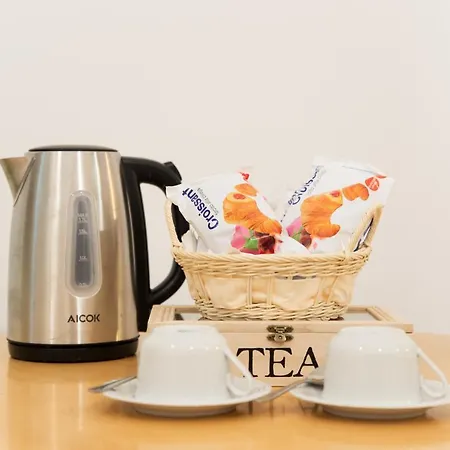 8- Tourist House - Light House - Self Check-in Bolonia