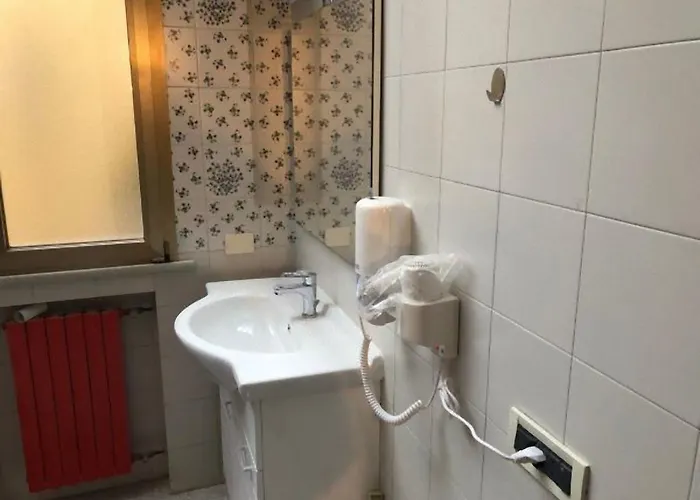 Apartamento 8- Tourist House - Light House - Self Check-in Bolonia