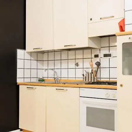 Appartement 8- Tourist House - Light House - Self Check-in *