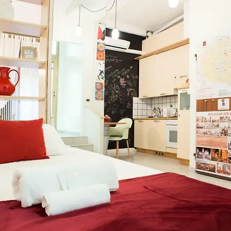 Appartement 8- Tourist House - Light House - Self Check-in *